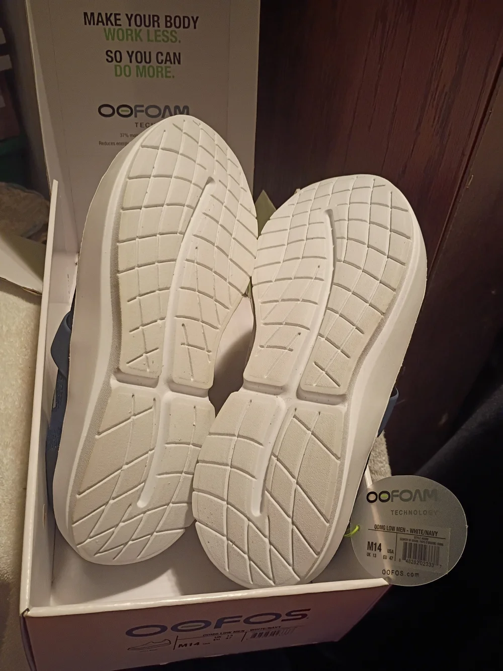 OOFOS comfortable casual